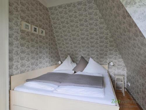 hohes Bett - 