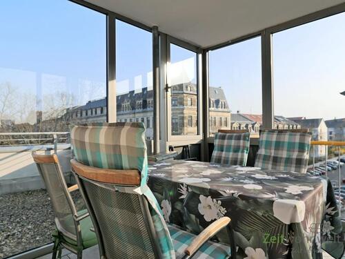 Veranda-Ausicht im März - Etagenwohnung mit 90,00 m² in Dresden zur Miete