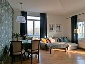 großes Wohnzimmer - 3 Zimmer Etagenwohnung zur Miete in Dresden