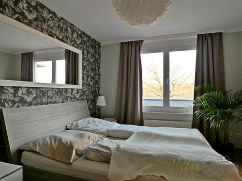 Blick ins Schlafzimmer - 