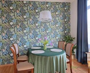 (EF0482_M) Dresden: Striesen-West, moderne Dachwohnung mit Parkettböden, verglaste Veranda und Dachbalkon, TG-Stellplatz