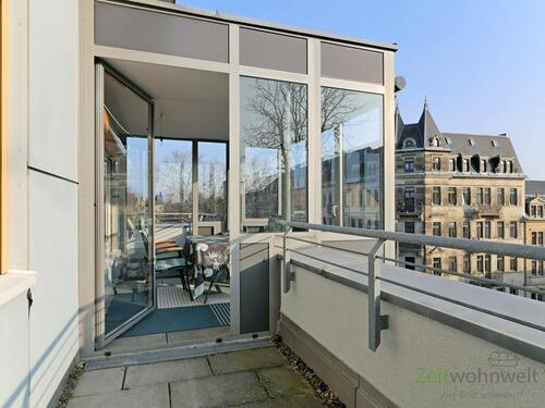Veranda vom Balkon gesehen - 