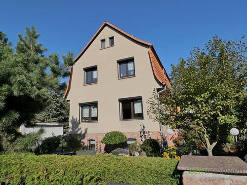 Haus mit Garten - 
