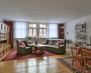 (EF1260_M) Gotha: Gotha, große möblierte Wohnung in historischem Stadthaus direkt am Hauptmarkt