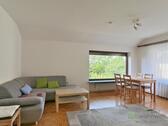 Blick ins Wohnzimmer - 1 Zimmer Etagenwohnung zur Miete in Rosdorf