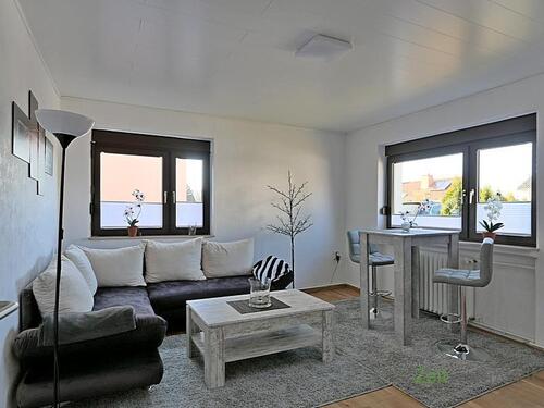 Blick ins Wohnzimmer - 3 Zimmer Etagenwohnung zur Miete in Vellmar
