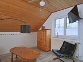 TV oben an der Wand - 2 Zimmer Etagenwohnung zur Miete in Eisenach