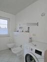 WC, Bidet und Waschmaschine - 