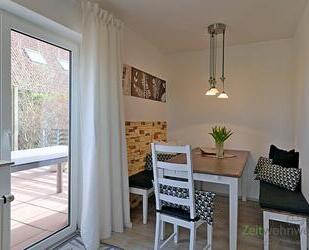 (EF0761_M) Dresden: Schönfeld, schöne möblierte Maissonette-Wohnung mit Gäste-WC, großer Terrasse und PKW-Stellplatz