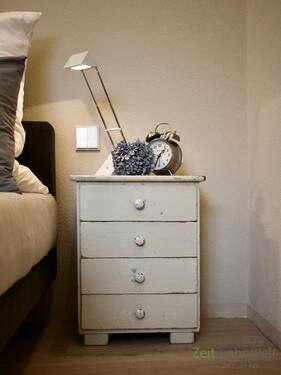 Schlafzimmer historischer Nachtschrank - 