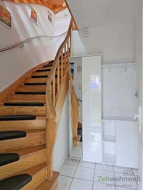 Garderobe im Eingang unten - 