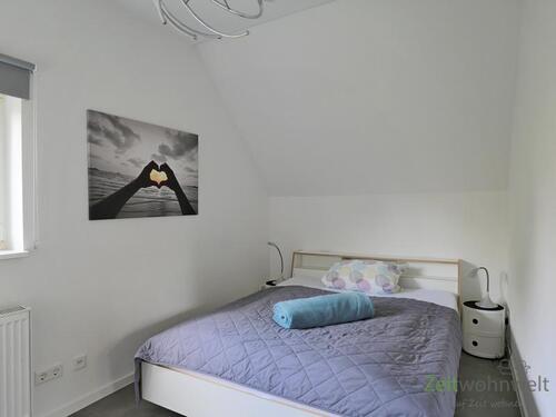 breites Bett - 