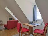 Blick in den Wohnbereich - (EF1015_M) Erfurt: Altstadt, hübsches Apartment in der City mit E-Piano und Waschmaschine nahe dem 'Kaísersaal', WLAN
