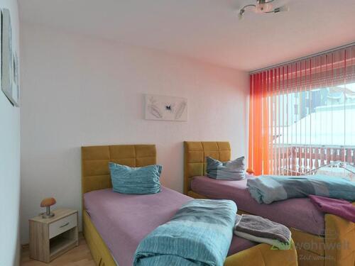 Blick ins große Schlafzimmer - 3 Zimmer Etagenwohnung in Arnstadt