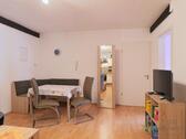 Esstisch und TV - 3 Zimmer Etagenwohnung zur Miete in Arnstadt