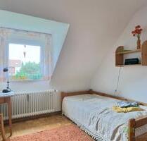 (EF1295_M) Kassel-Stadt: Nierderzwehren, preiswertes möbliertes Apartment in einer Anliegerstraße