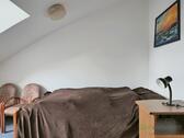 rechtes Bett - 