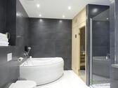 Whirlpool-Eckbadewanne - 