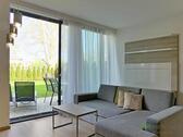 Wohncouch und Terrassenausgang - 2 Zimmer Etagenwohnung in Dresden