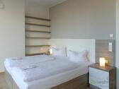 rechtes Schlafzimmer, Doppelbett - 