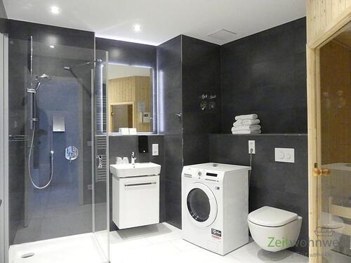 vorderes Bad mit Sauna - 