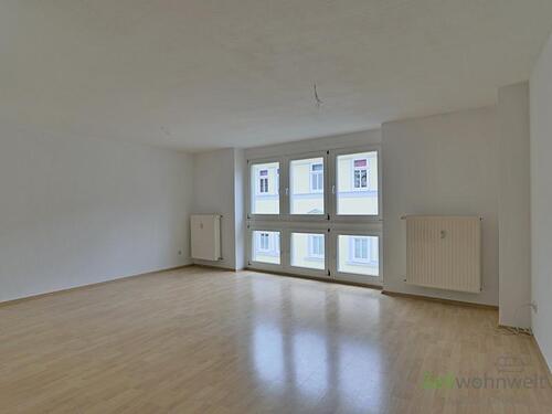riesiges Wohnzimmer - 