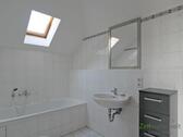 Bad mit Wanne - 
