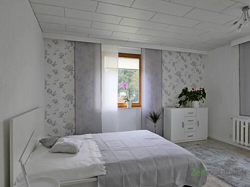 breites Bett - 