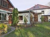 separates Gebäude im Garten - 