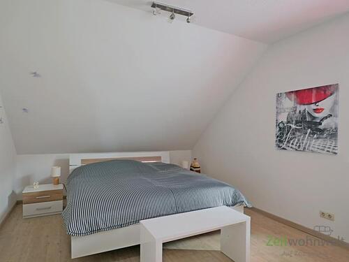 breites Bett - Etagenwohnung mit 48,00 m&sup2; in Dresden zur Miete