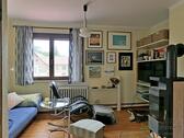 kleines Wohnzimmer mit Kamin - 