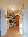 kleiner Schreibtisch im Flur - 