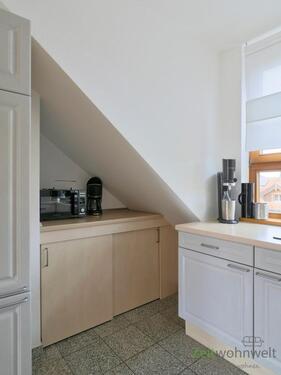 Mikrowelle und Kaffeemaschine - 