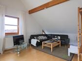 Sofaecke mit TV - 3 Zimmer Etagenwohnung zur Miete in Großenlüder