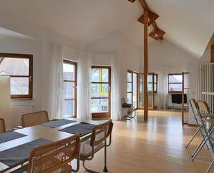 (EF1327_M) Fulda: Großenlüder, großzügiges möbliertes XL-Apartment mit Balkon, Wintergarten, Carport und Service