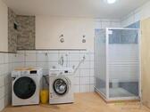 Dusche und Waschmaschine - 