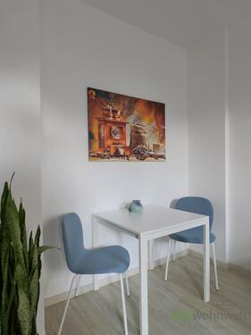 Esstisch vor der Küche - 2 Zimmer Etagenwohnung in Apolda