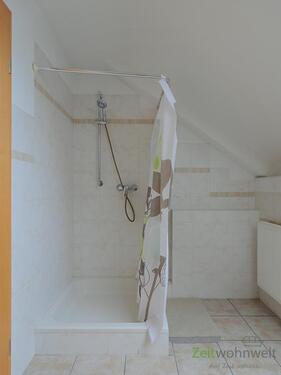 Dusche im Bad - 