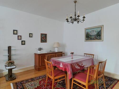 Esstisch im Wohnzimmer - 