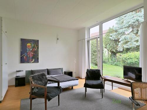 Blick in den Wohnraum - (EF1279_M) Kassel-Stadt: Niederzwehren, möbliertes Apartment in absolut ruhiger Lage und phantastischem Gartenausblick
