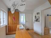 oberer Flur mit Kleiderschrank - 