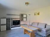 Schrankwand und TV - 2 Zimmer Etagenwohnung zur Miete in Wilsdruff