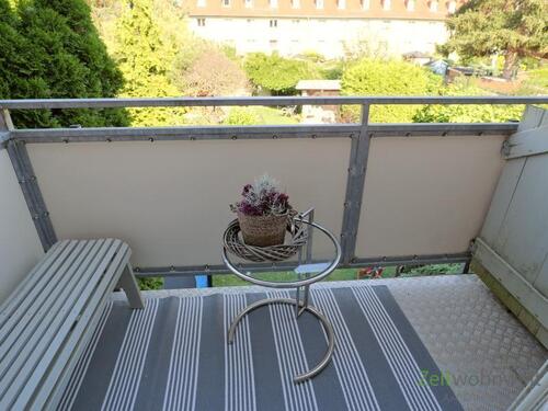 kleiner Balkon - 2 Zimmer Etagenwohnung zur Miete in Erfurt