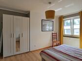 Kleiderschrank - 