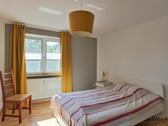 Blick ins Schlafzimmer - 