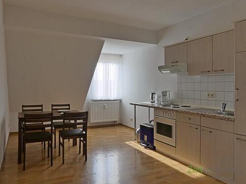 große Küche mit Esstisch - Etagenwohnung mit 42,00 m&sup2; in Ronneburg Thür zur Miete
