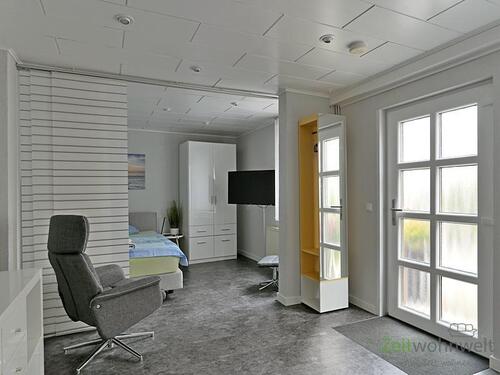 Blick in den Wohnraum - (EF0833_M) Erfurt: Hochheim, Bezug in möbliertes Apartment mit separatem Hauseingang, WLAN, an Wochenendheimfahrer