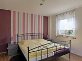 Blick ins Schlafzimmer - Etagenwohnung mit 70,00 m&sup2; in Zwickau zur Miete