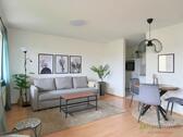Blick ins Wohnzimmer - (EF1389_M) Dresden: Dohna, neu möblierte 2-Zimmer-Wohnung mit PKW-Stellplatz und Balkon