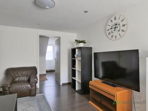 Blick zur Küche - 2 Zimmer Etagenwohnung in Kassel